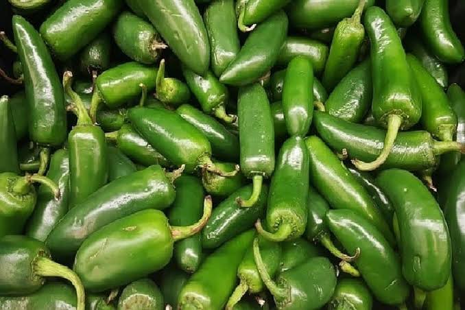 Le gros piment parfume les plats sans avoir la même force que le petit piment.